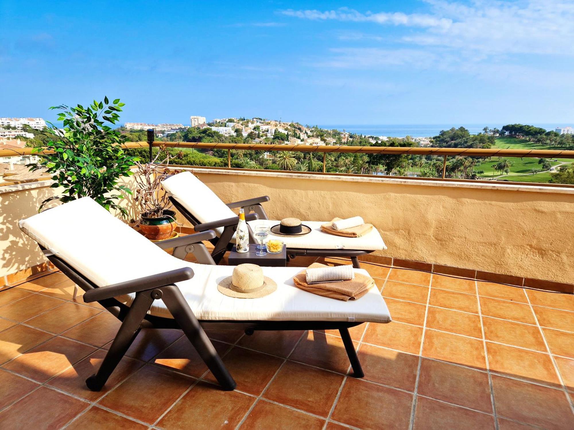 Appartamento Penthouse Benalvistas Torregolf Seaview Benalmádena Esterno foto